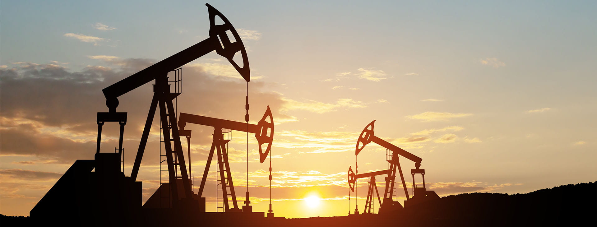 oil drilling in desert