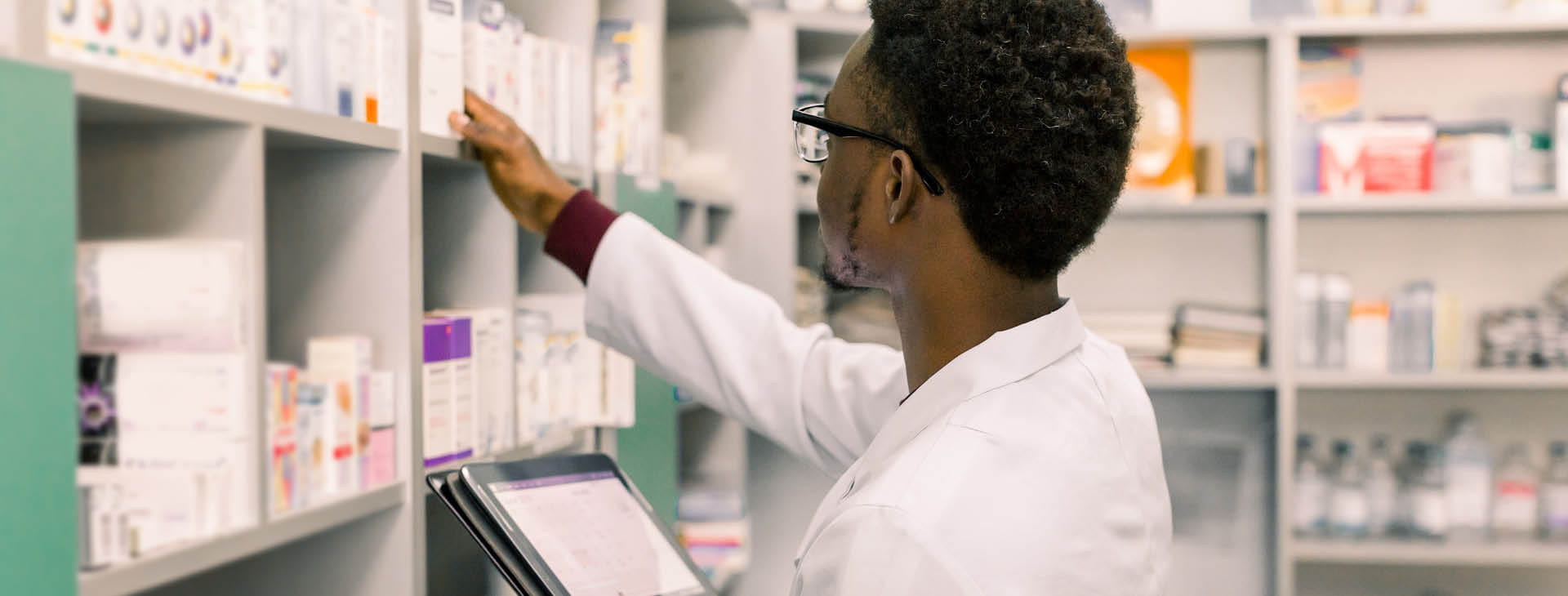 Transformed specialty pharmacy onboarding into a revenue lever | Stout