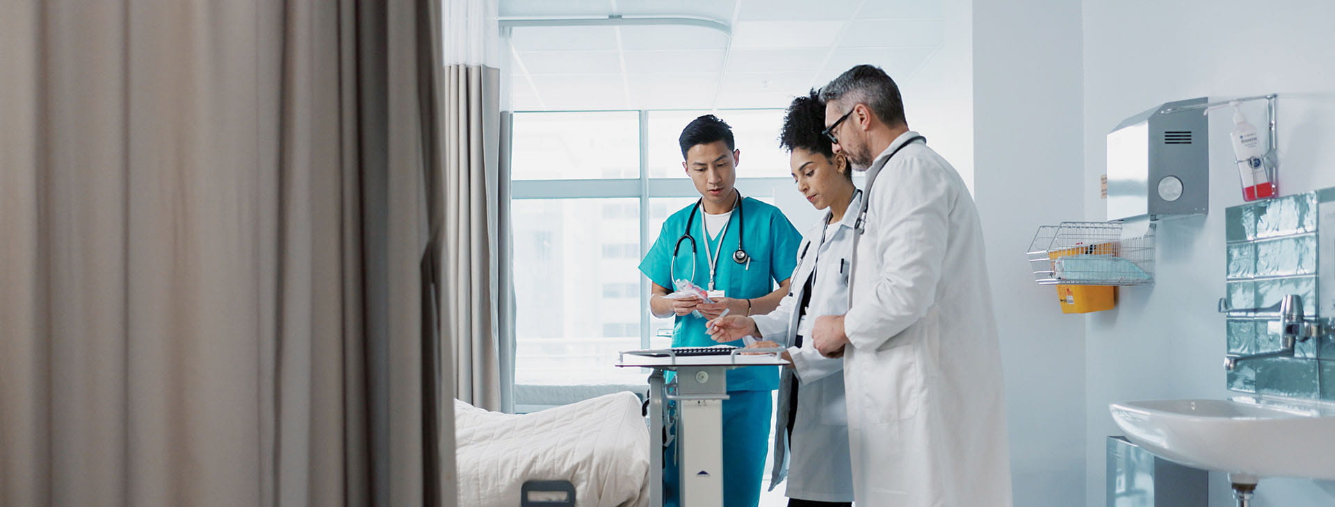 image of healthcare professionals